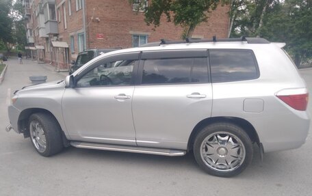 Toyota Highlander III, 2007 год, 1 850 000 рублей, 6 фотография