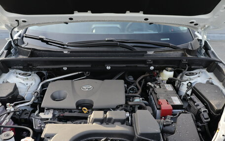 Toyota RAV4, 2025 год, 4 990 000 рублей, 10 фотография