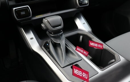 Toyota RAV4, 2025 год, 4 990 000 рублей, 18 фотография