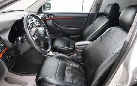 Toyota Avensis III рестайлинг, 2005 год, 1 049 000 рублей, 8 фотография