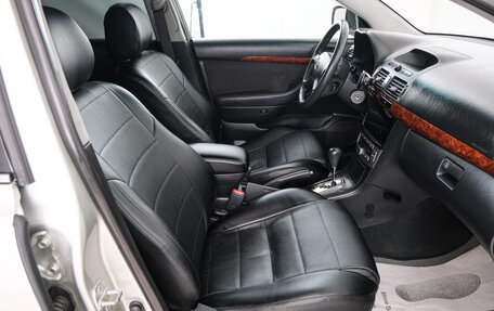 Toyota Avensis III рестайлинг, 2005 год, 1 049 000 рублей, 14 фотография