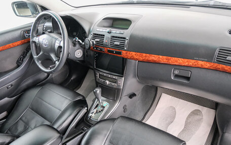 Toyota Avensis III рестайлинг, 2005 год, 1 049 000 рублей, 13 фотография