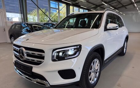 Mercedes-Benz GLB, 2021 год, 2 900 000 рублей, 1 фотография