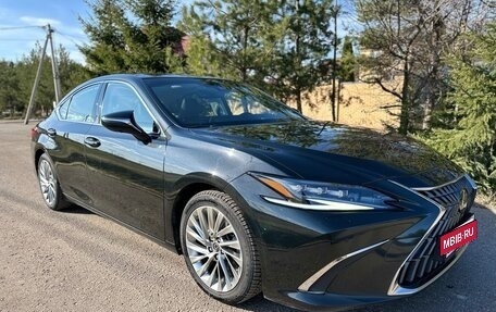 Lexus ES VII, 2021 год, 4 490 000 рублей, 1 фотография