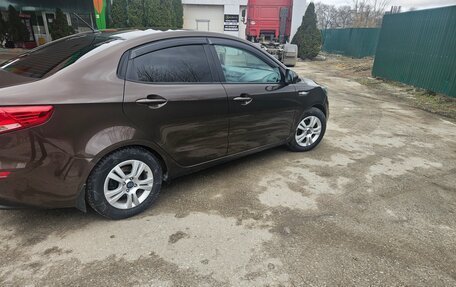 KIA Rio III рестайлинг, 2016 год, 900 000 рублей, 2 фотография