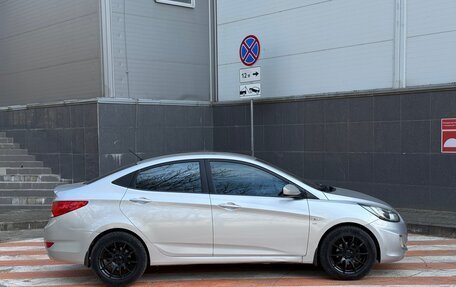 Hyundai Solaris II рестайлинг, 2011 год, 660 000 рублей, 3 фотография