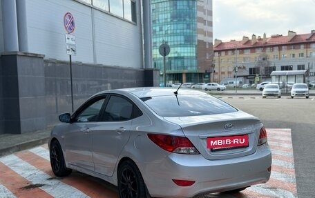 Hyundai Solaris II рестайлинг, 2011 год, 660 000 рублей, 6 фотография