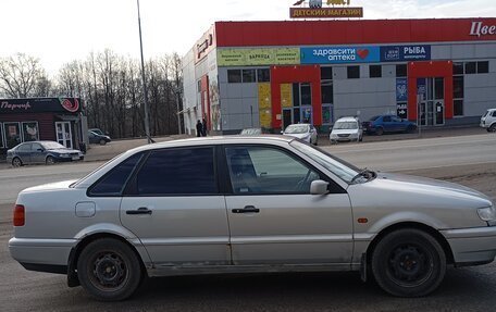 Volkswagen Passat B4, 1993 год, 130 000 рублей, 2 фотография