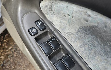 Nissan Avenir II, 1998 год, 170 000 рублей, 11 фотография