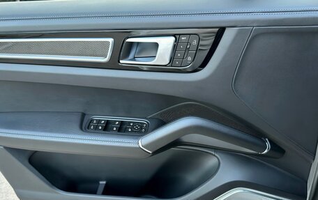 Porsche Cayenne III, 2021 год, 15 890 000 рублей, 16 фотография