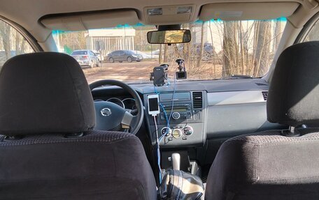 Nissan Tiida, 2010 год, 750 000 рублей, 4 фотография