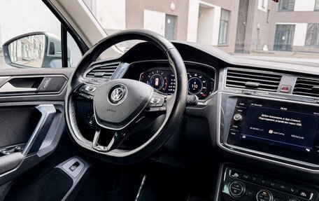 Volkswagen Tiguan II, 2019 год, 2 790 000 рублей, 10 фотография