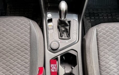 Volkswagen Tiguan II, 2019 год, 2 790 000 рублей, 8 фотография