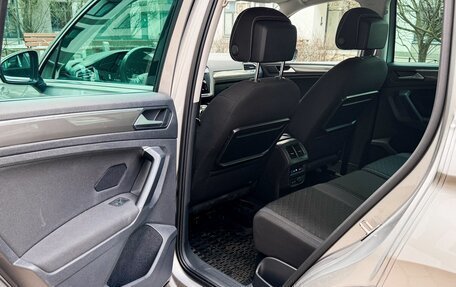 Volkswagen Tiguan II, 2019 год, 2 790 000 рублей, 11 фотография