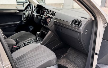 Volkswagen Tiguan II, 2019 год, 2 790 000 рублей, 12 фотография