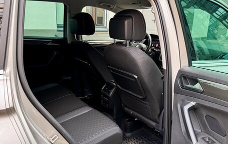 Volkswagen Tiguan II, 2019 год, 2 790 000 рублей, 13 фотография