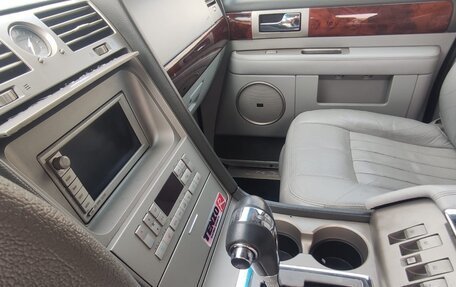 Lincoln Navigator, 2005 год, 1 100 000 рублей, 15 фотография