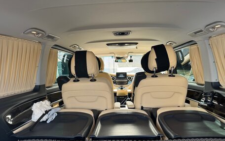 Mercedes-Benz V-Класс, 2016 год, 3 450 000 рублей, 14 фотография