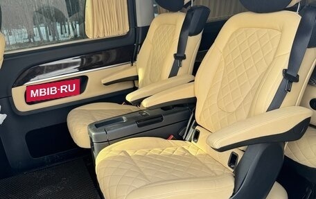 Mercedes-Benz V-Класс, 2016 год, 3 450 000 рублей, 13 фотография