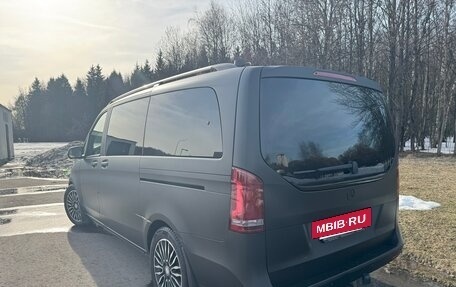 Mercedes-Benz V-Класс, 2016 год, 3 450 000 рублей, 5 фотография