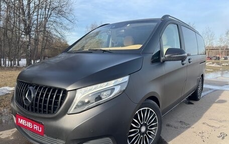 Mercedes-Benz V-Класс, 2016 год, 3 450 000 рублей, 7 фотография