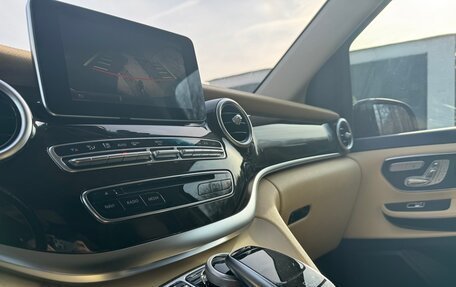 Mercedes-Benz V-Класс, 2016 год, 3 450 000 рублей, 20 фотография