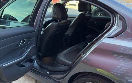 BMW 3 серия, 2019 год, 3 000 000 рублей, 5 фотография