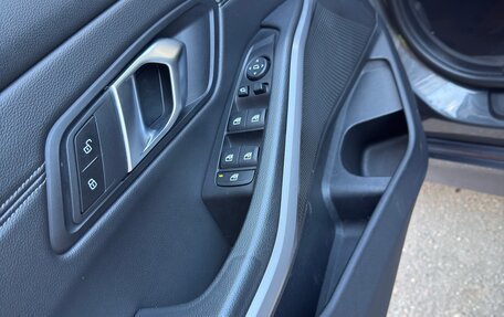 BMW 3 серия, 2019 год, 3 000 000 рублей, 3 фотография