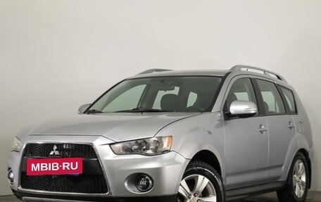 Mitsubishi Outlander III рестайлинг 3, 2010 год, 899 000 рублей, 4 фотография