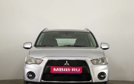 Mitsubishi Outlander III рестайлинг 3, 2010 год, 899 000 рублей, 2 фотография