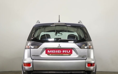 Mitsubishi Outlander III рестайлинг 3, 2010 год, 899 000 рублей, 6 фотография