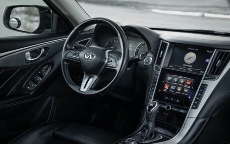 Infiniti Q50 I рестайлинг, 2017 год, 3 070 000 рублей, 9 фотография