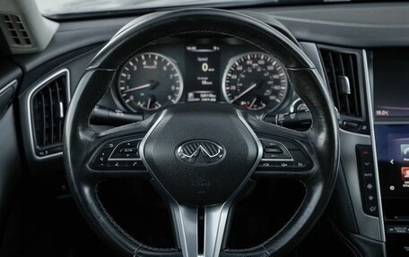 Infiniti Q50 I рестайлинг, 2017 год, 3 070 000 рублей, 10 фотография