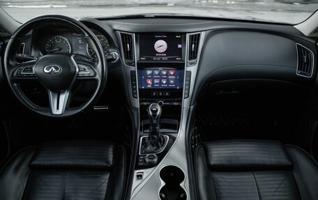 Infiniti Q50 I рестайлинг, 2017 год, 3 070 000 рублей, 12 фотография