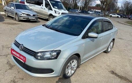 Volkswagen Polo VI (EU Market), 2013 год, 830 000 рублей, 2 фотография