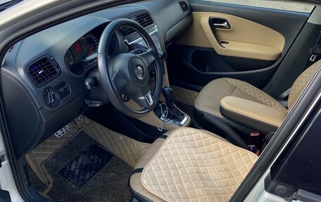 Volkswagen Polo VI (EU Market), 2013 год, 830 000 рублей, 13 фотография