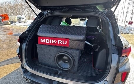 Geely Coolray I, 2024 год, 2 100 000 рублей, 3 фотография