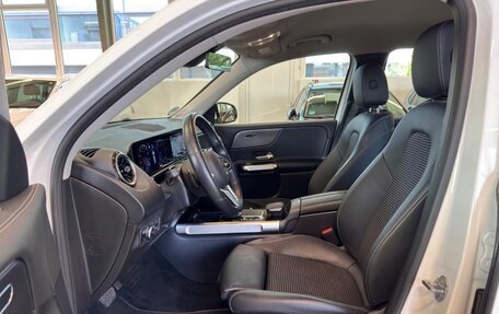 Mercedes-Benz GLB, 2021 год, 2 900 000 рублей, 10 фотография