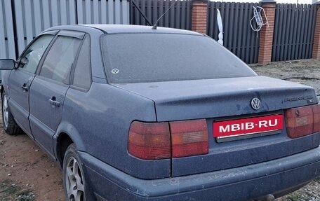 Volkswagen Passat B4, 1994 год, 175 000 рублей, 4 фотография