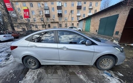 Hyundai Solaris II рестайлинг, 2012 год, 750 000 рублей, 2 фотография