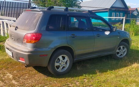 Mitsubishi Outlander III рестайлинг 3, 2003 год, 510 000 рублей, 4 фотография
