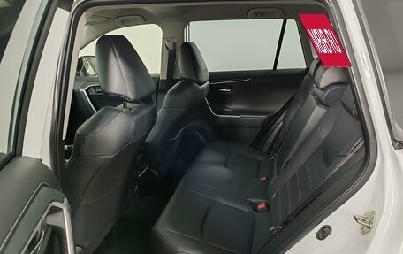 Toyota RAV4, 2025 год, 6 390 000 рублей, 12 фотография