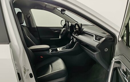 Toyota RAV4, 2025 год, 6 390 000 рублей, 20 фотография