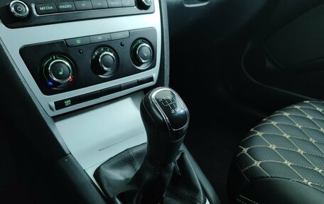 Skoda Octavia, 2011 год, 820 000 рублей, 14 фотография