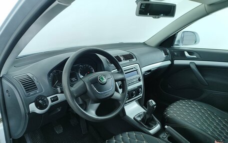 Skoda Octavia, 2011 год, 820 000 рублей, 12 фотография