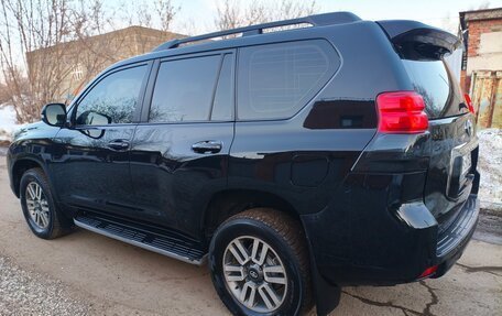 Toyota Land Cruiser Prado 150 рестайлинг 2, 2011 год, 2 350 000 рублей, 7 фотография