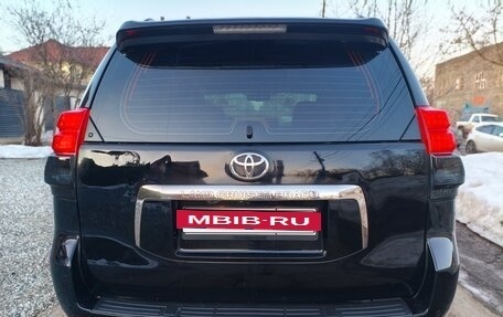 Toyota Land Cruiser Prado 150 рестайлинг 2, 2011 год, 2 350 000 рублей, 5 фотография