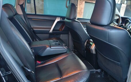 Toyota Land Cruiser Prado 150 рестайлинг 2, 2011 год, 2 350 000 рублей, 24 фотография