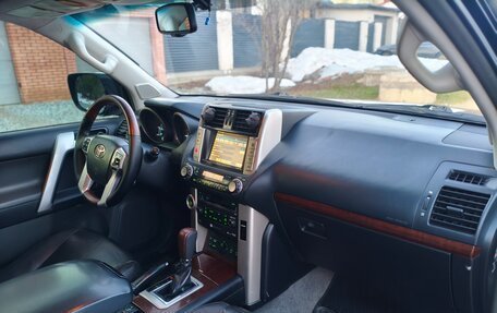 Toyota Land Cruiser Prado 150 рестайлинг 2, 2011 год, 2 350 000 рублей, 27 фотография