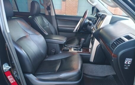 Toyota Land Cruiser Prado 150 рестайлинг 2, 2011 год, 2 350 000 рублей, 28 фотография